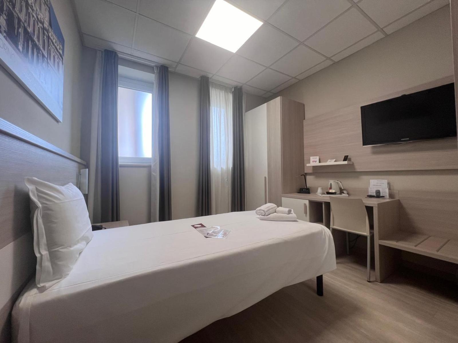 Best Quality Hotel La Darsena Moncalieri Buitenkant foto